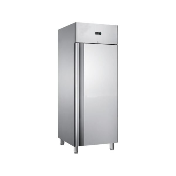 Single door upright chiller